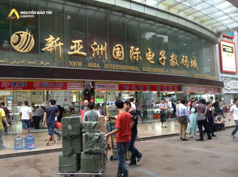 Kho Quảng Châu chính chủ: Nhận hàng 12.12 không qua trung gian.